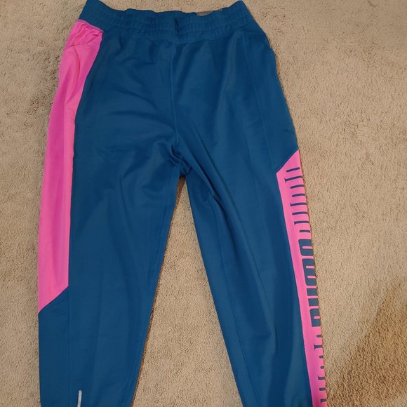 PUMA Tracksuit - Picture 3 of 7